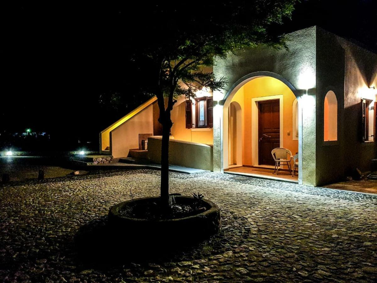 Sunshine House For 9, Cozy Set Up,Verandas, Sea View. Karterados  Exterior foto