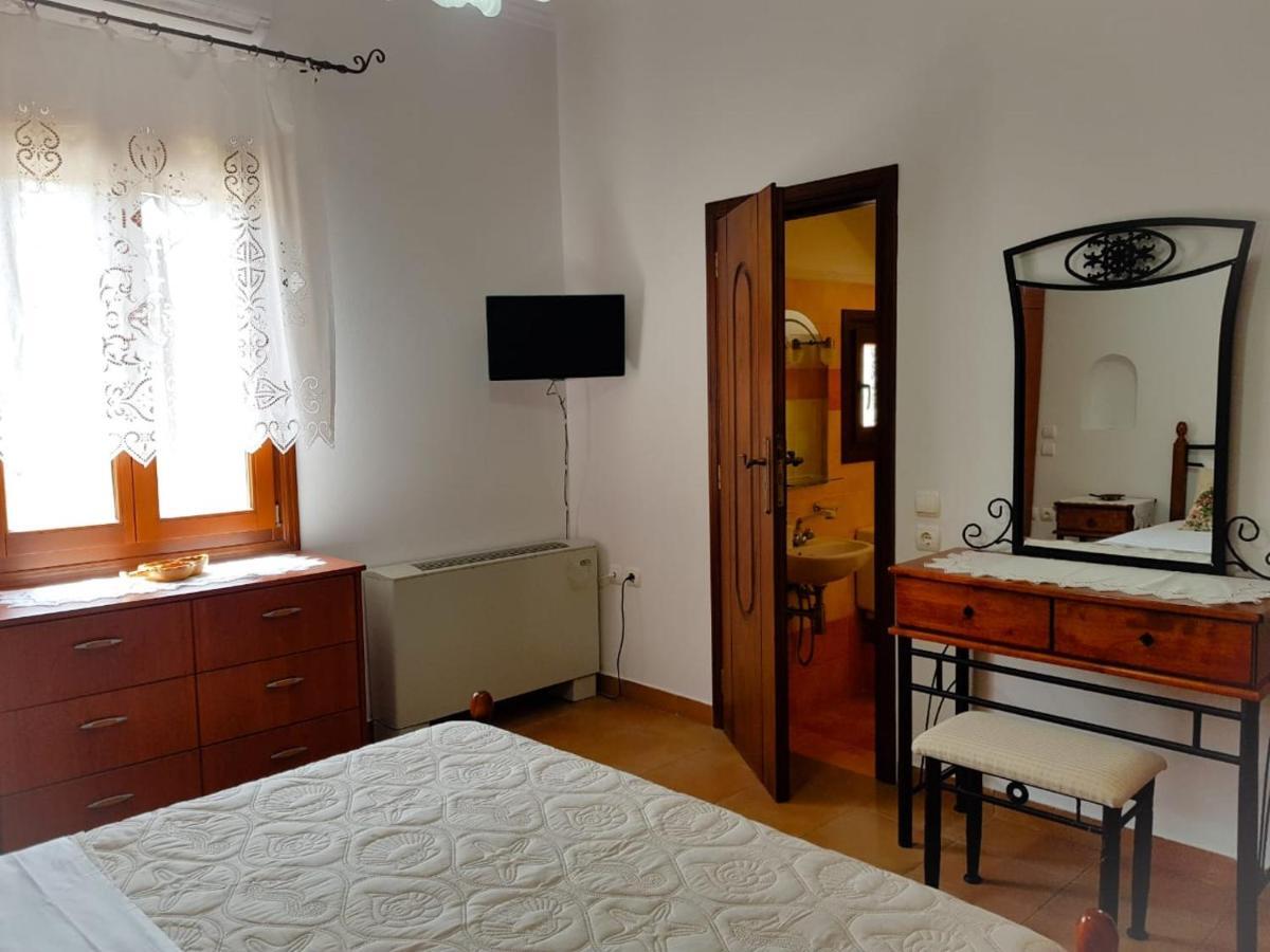 Sunshine House For 9, Cozy Set Up,Verandas, Sea View. Karterados  Exterior foto